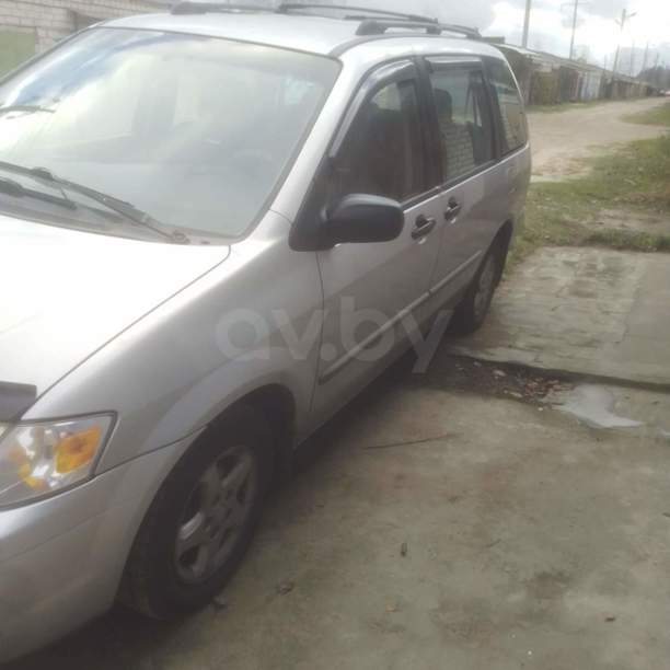 Mazda MPV II, 7 мест, 2000 г.