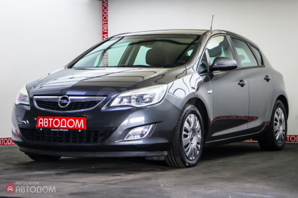 Opel Astra J, 2011 г.