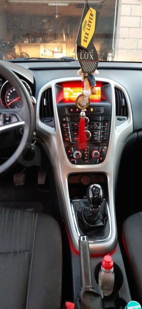 Opel Astra J, 2011 г.