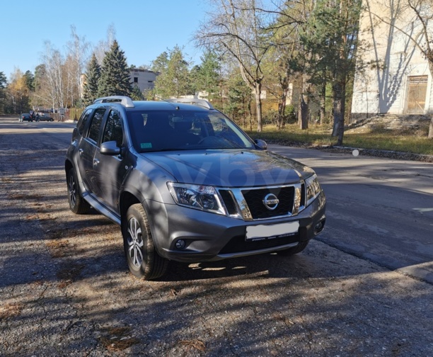 Nissan Terrano V, 5 мест, 2017 г.