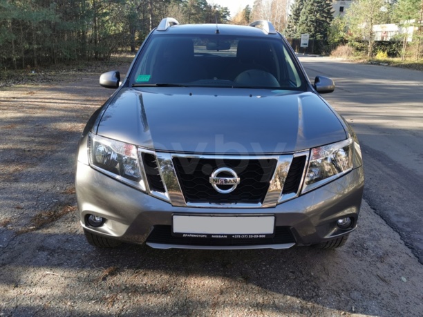 Nissan Terrano V, 5 мест, 2017 г.