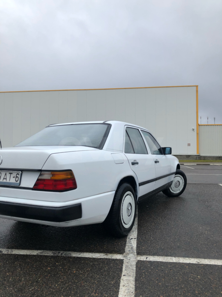 Mercedes-Benz E-Класс W124, S124, C124, A124, 1986 г.