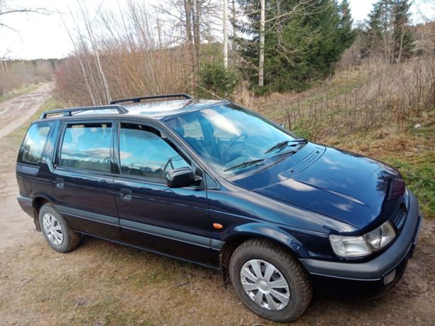 Mitsubishi Space Wagon Typ N30, N40, 7 мест, 1998 г.