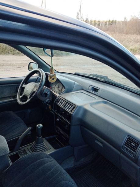 Mitsubishi Space Wagon Typ N30, N40, 7 мест, 1998 г.