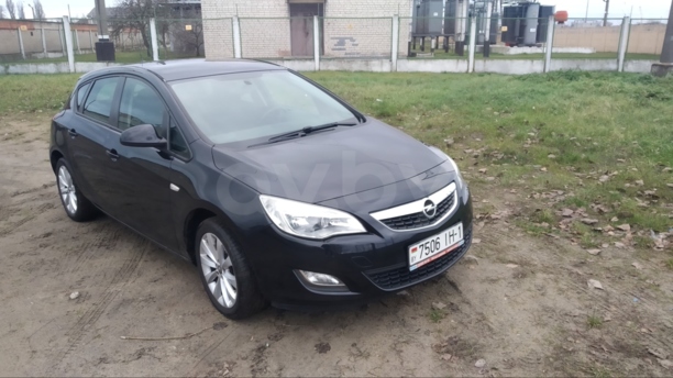 Opel Astra J, 2010 г.