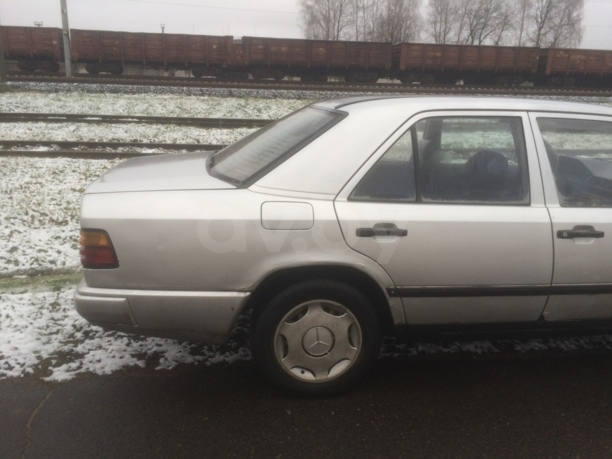 Mercedes-Benz E-Класс W124, S124, C124, A124, 1988 г.