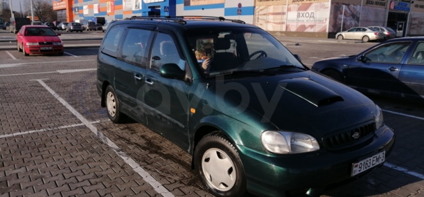 Kia Carnival I, 7 мест, 2001 г.