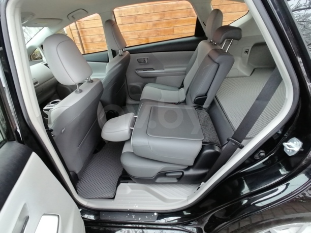 Toyota Prius V(+) ZVW40/41 · Рестайлинг, 2015 г.