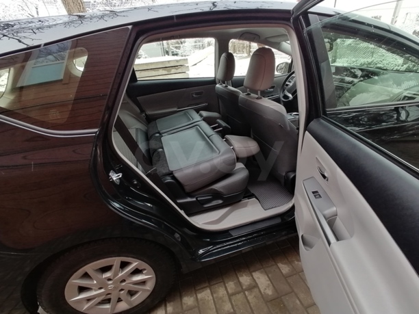 Toyota Prius V(+) ZVW40/41 · Рестайлинг, 2015 г.