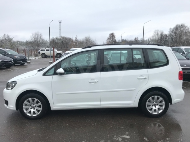 Volkswagen Touran II, 5 мест, 2014 г.