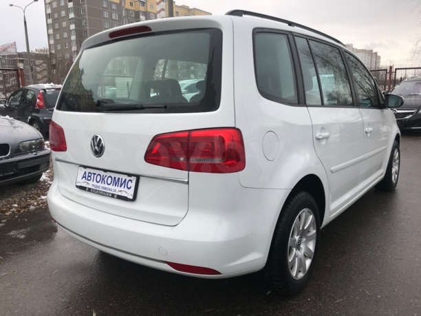 Volkswagen Touran II, 5 мест, 2014 г.