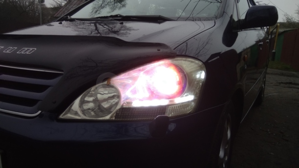 Toyota Avensis Verso I, 2002 г.