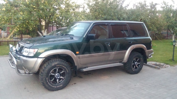 Nissan Patrol Y61, 5 мест, 2000 г.