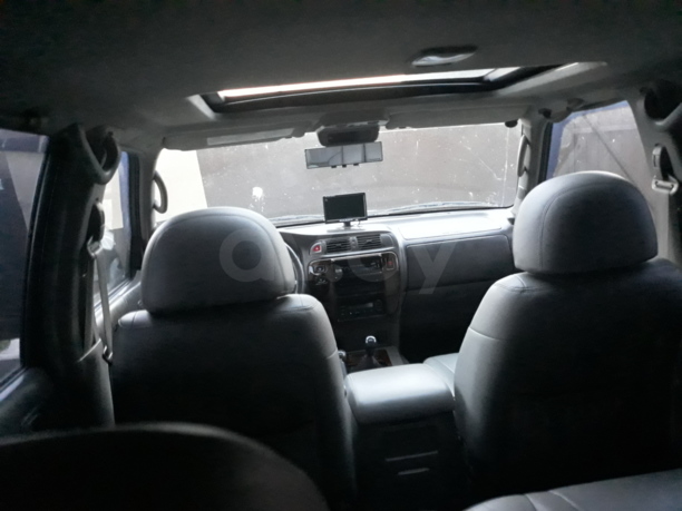 Nissan Patrol Y61, 5 мест, 2000 г.