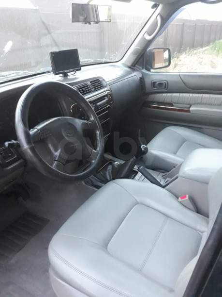 Nissan Patrol Y61, 5 мест, 2000 г.