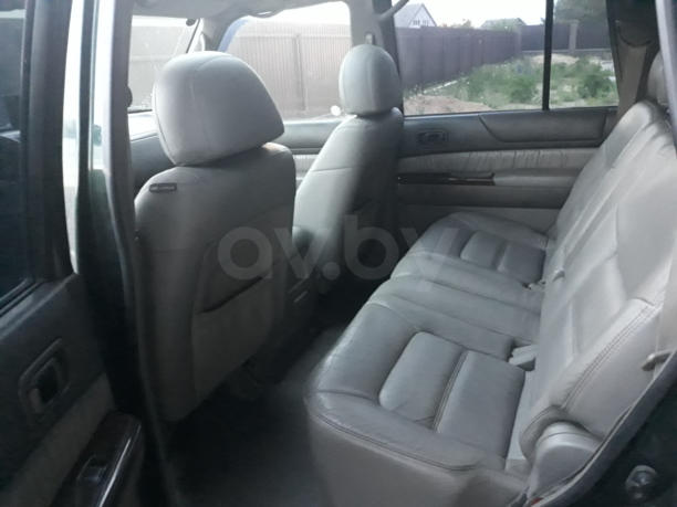 Nissan Patrol Y61, 5 мест, 2000 г.