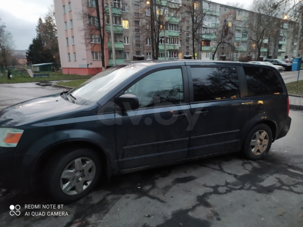 Dodge Grand Caravan V, 7 мест, 2008 г.
