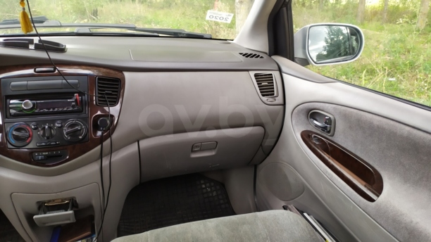 Mazda MPV II, 2001 г.