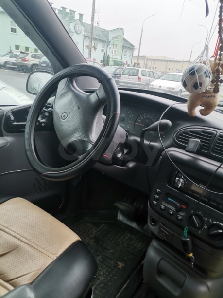 Chrysler Voyager III, 7 мест, 1998 г.