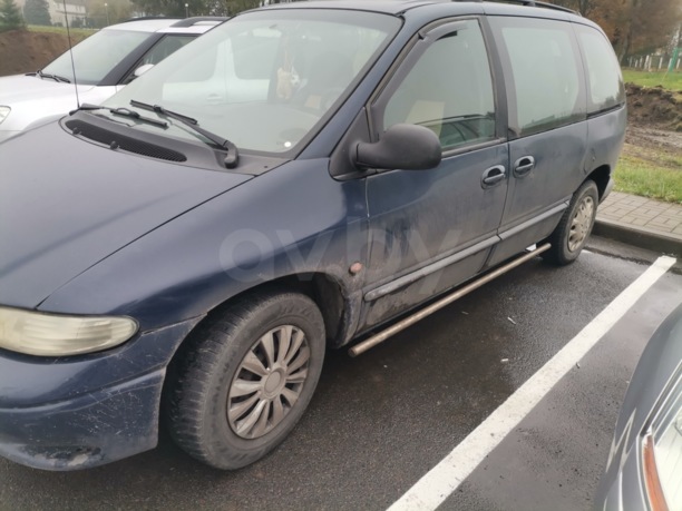 Chrysler Voyager III, 7 мест, 1998 г.