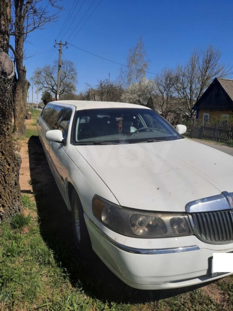 Lincoln Town Car III, 2001 г.
