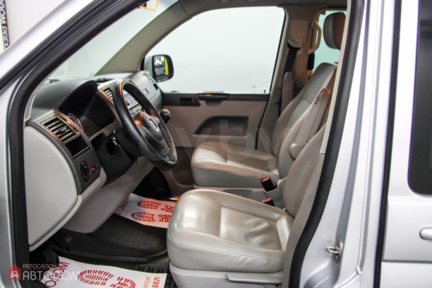 Volkswagen Caravelle T5, 2011 г.