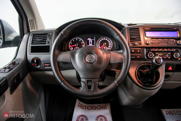 Volkswagen Caravelle T5, 2011 г.