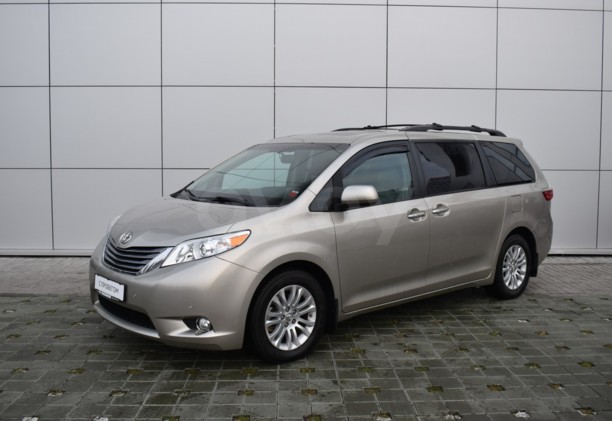 Toyota Sienna III (XL30), 7 мест, 2017 г.