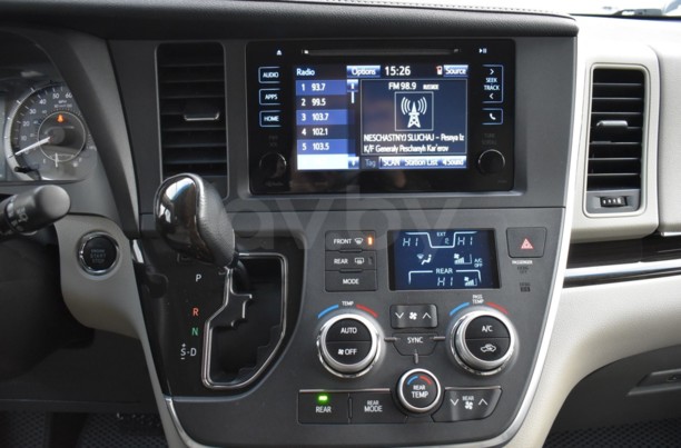 Toyota Sienna III (XL30), 7 мест, 2017 г.
