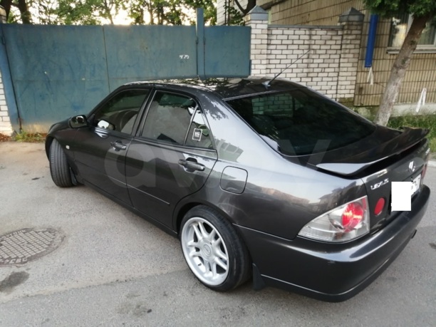 Lexus IS I, 2001 г.