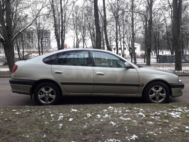 Toyota Avensis I (T220), 1999 г.