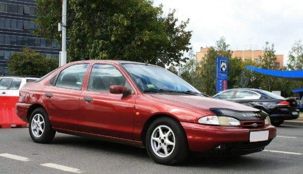 Ford Mondeo I, 1996 г.