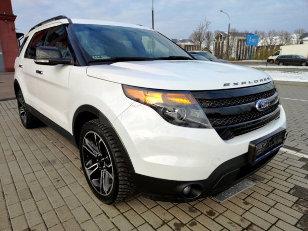 Ford Explorer V, 7 мест, 2014 г.