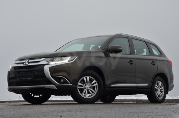 Mitsubishi Outlander III · 2-й рестайлинг, 5 мест, 2016 г.