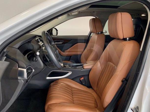 Jaguar F-Pace, 2017 г.