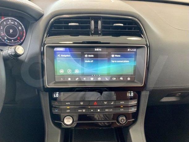 Jaguar F-Pace, 2017 г.