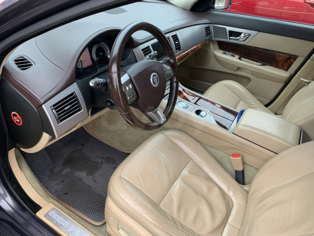 Jaguar XF X250, 2009 г.
