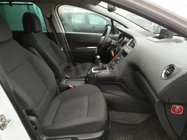Peugeot 5008 I · Рестайлинг, 7 мест, 2015 г.