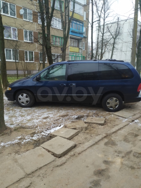 Dodge Grand Caravan III, 7 мест, 2000 г.