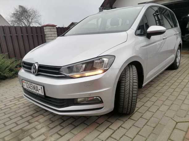 Volkswagen Touran III, 5 мест, 2016 г.