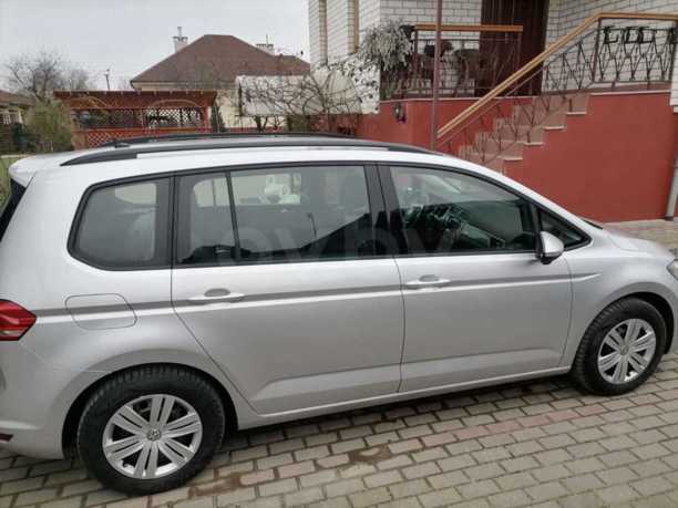 Volkswagen Touran III, 5 мест, 2016 г.