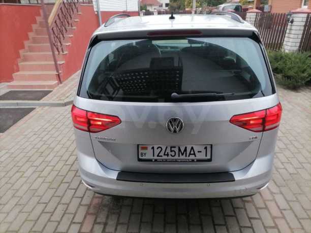 Volkswagen Touran III, 5 мест, 2016 г.