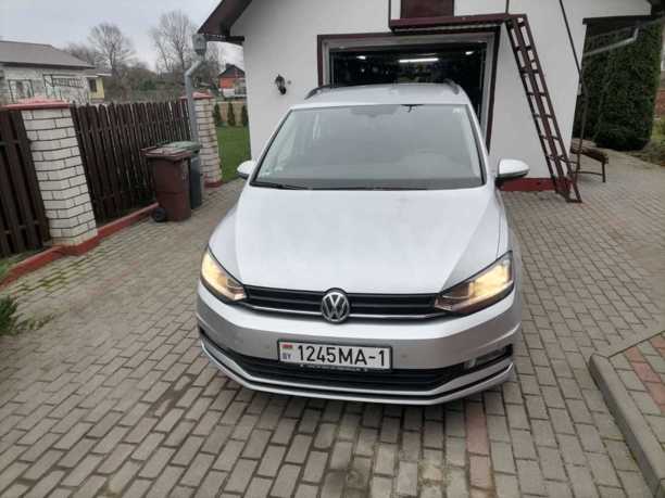 Volkswagen Touran III, 5 мест, 2016 г.