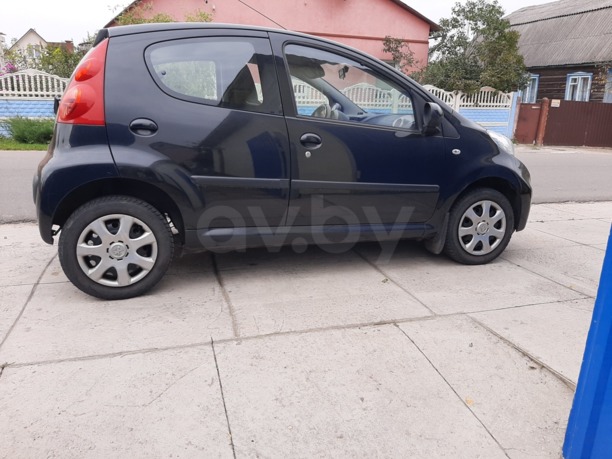 Peugeot 107 I · Рестайлинг, 2009 г.