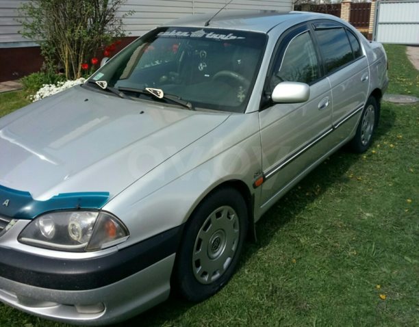 Toyota Avensis I (T220) · Рестайлинг, 2001 г.