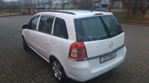 Opel Zafira B · Рестайлинг, 2010 г.