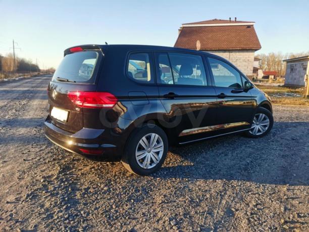 Volkswagen Touran III, 5 мест, 2016 г.
