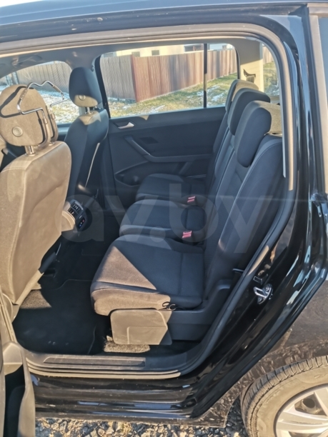 Volkswagen Touran III, 5 мест, 2016 г.