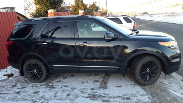 Ford Explorer V, 7 мест, 2011 г.