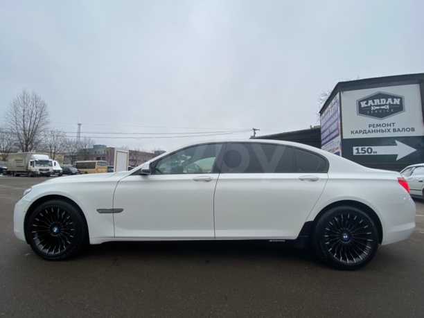 BMW 7 серия F02 (Long), 2009 г.